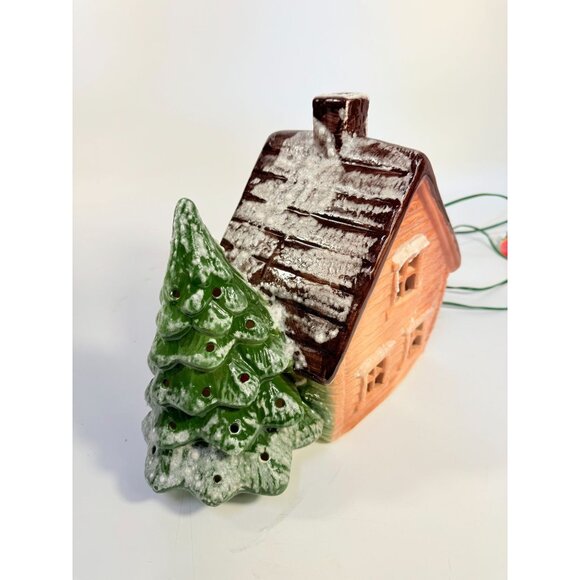 Lighted Christmas Village Mountain House Cabin Tree Marcia Ceramics Inspirations - Picture 4 of 16
